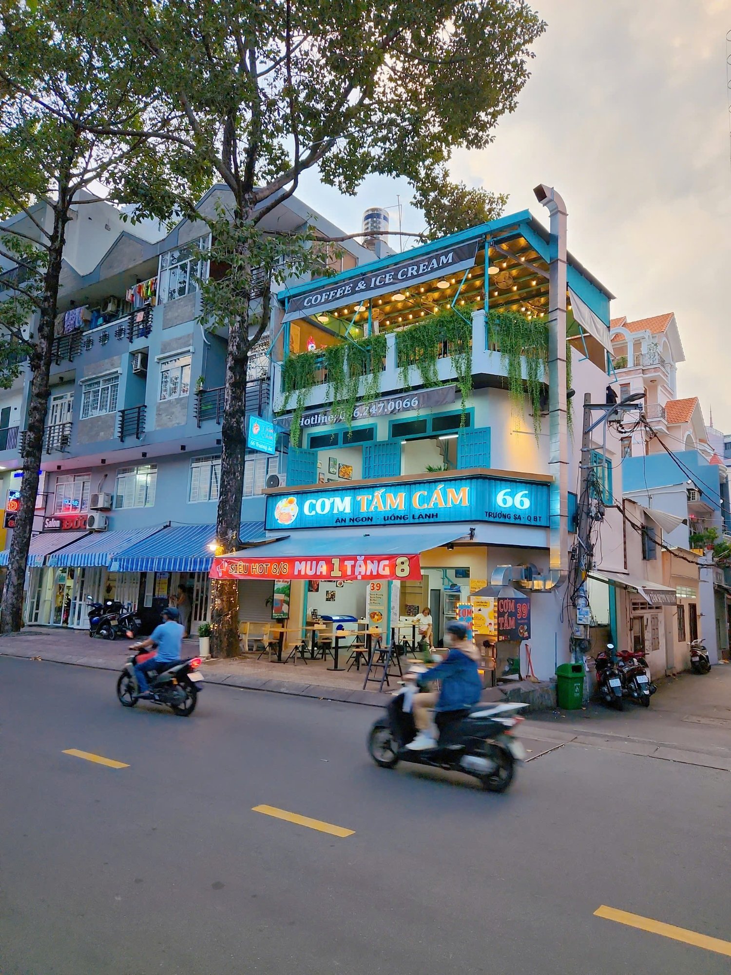 Mặt tiền Cơm Tấm Cám